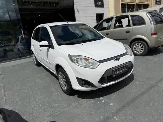 FORD FIESTA 1.0 ROCAM HATCH 8V FLEX 4P MANUAL